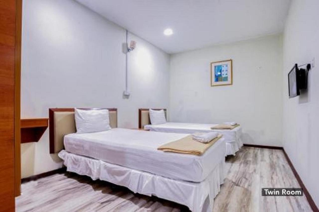 Hotel Sri Malim Танджунґ-Малім Екстер'єр фото